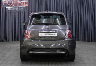 Подержанный автомобиль Fiat 500 Hatchback 2017 года (6 фото)