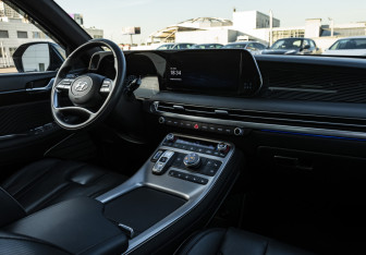 Подержанный автомобиль Hyundai Palisade 2023 года (16 фото)
