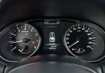 Подержанный автомобиль Nissan Qashqai 2019 года (16 фото)