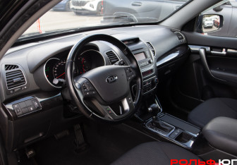 Подержанный автомобиль Kia Sorento 2019 года (10 фото)