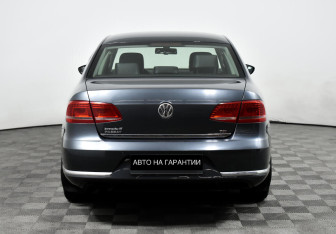 Подержанный автомобиль Volkswagen Passat Sedan 2013 года (6 фото)