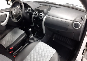 Подержанный автомобиль LADA (ВАЗ) Largus Wagon 2020 года (16 фото)