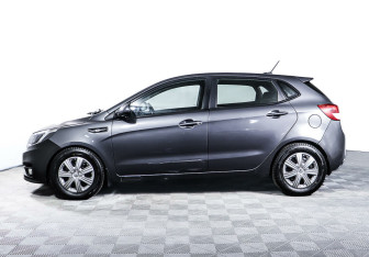 Подержанный автомобиль Kia Rio Hatchback 2017 года (3 фото)