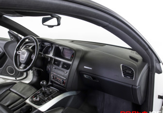 Подержанный автомобиль Audi S5 Coupe 2010 года (9 фото)