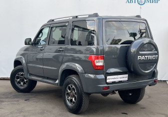 Подержанный автомобиль УАЗ Patriot 2019 года (7 фото)