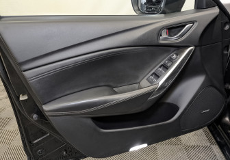Подержанный автомобиль Mazda 6 Sedan 2017 года (19 фото)