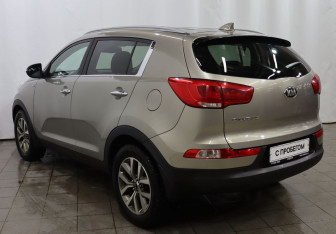 Подержанный автомобиль Kia Sportage 2014 года (6 фото)