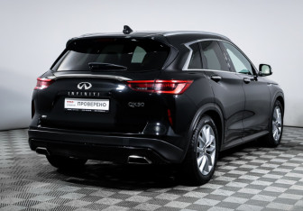 Подержанный автомобиль Infiniti QX50 2019 года (5 фото)
