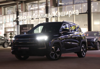 Подержанный автомобиль Москвич 3 2024 года (19 фото)