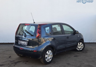 Подержанный автомобиль Nissan Note 2012 года (8 фото)