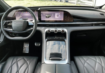 Подержанный автомобиль Exeed RX 2024 года (12 фото)