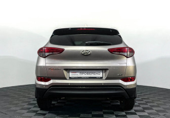 Подержанный автомобиль Hyundai Tucson 2018 года (6 фото)