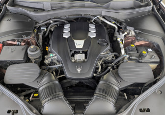 Подержанный автомобиль Maserati Levante 2017 года (9 фото)