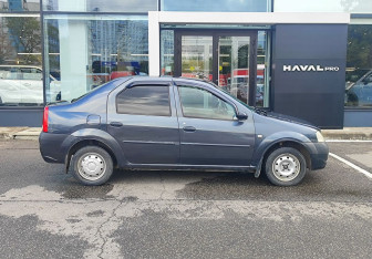 Подержанный автомобиль Renault Logan Sedan 2006 года (4 фото)