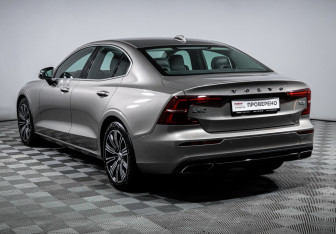 Подержанный автомобиль Volvo S60 2019 года (7 фото)