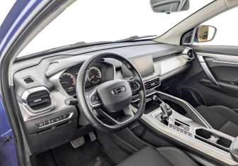 Подержанный автомобиль Geely Coolray 2022 года (16 фото)