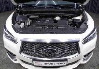 Подержанный автомобиль Infiniti QX60 2019 года (9 фото)
