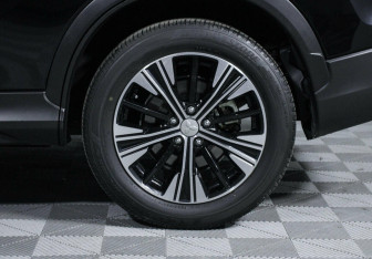 Подержанный автомобиль Mitsubishi Eclipse Cross 2021 года (5 фото)