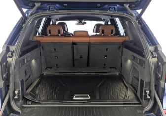 Подержанный автомобиль BMW X5 2021 года (10 фото)