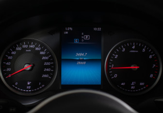 Подержанный автомобиль Mercedes-Benz GLC Coupe 2020 года (13 фото)