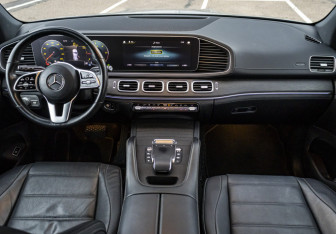 Подержанный автомобиль Mercedes-Benz GLE 2021 года (16 фото)