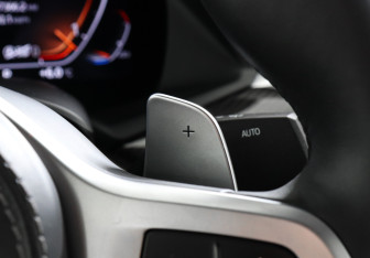 Подержанный автомобиль BMW X6 2021 года (14 фото)