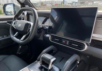 Подержанный автомобиль Jetour T2 2023 года (9 фото)