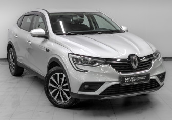 Подержанный автомобиль Renault Arkana 2021 года (3 фото)