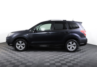 Подержанный автомобиль Subaru Forester Suv 2013 года (8 фото)