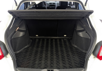 Подержанный автомобиль LADA (ВАЗ) Granta Liftback 2023 года (10 фото)