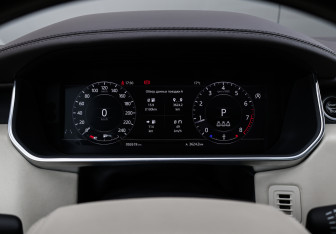 Подержанный автомобиль Land Rover Range Rover 2019 года (12 фото)