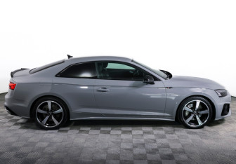 Подержанный автомобиль Audi A5 Coupe 2021 года (4 фото)
