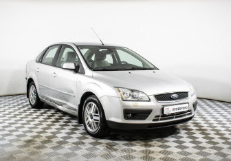 Подержанный автомобиль Ford Focus Sedan 2006 года (3 фото)
