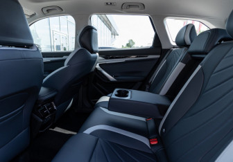 Новый Geely Atlas 2025 (26 фото)