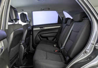 Подержанный автомобиль Kia Sorento 2013 года (12 фото)