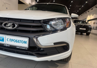 Подержанный автомобиль LADA (ВАЗ) Granta Sedan 2023 года (7 фото)