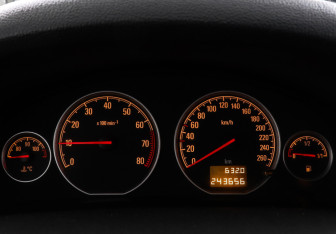 Подержанный автомобиль Opel Vectra Sedan 2007 года (7 фото)