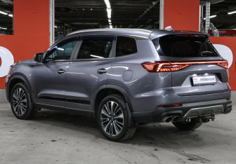 Подержанный автомобиль Chery Tiggo 8 Pro Max 2023 года (7 фото)