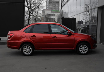 Подержанный автомобиль LADA (ВАЗ) Granta Sedan 2022 года (4 фото)