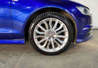 Подержанный автомобиль Audi A6 Sedan 2015 года (20 фото)