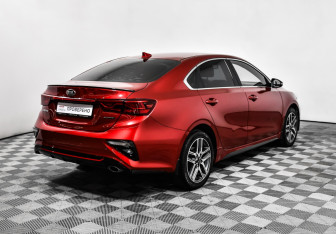 Подержанный автомобиль Kia Cerato Sedan 2020 года (5 фото)