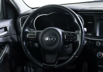 Подержанный автомобиль Kia Optima Sedan 2015 года (12 фото)