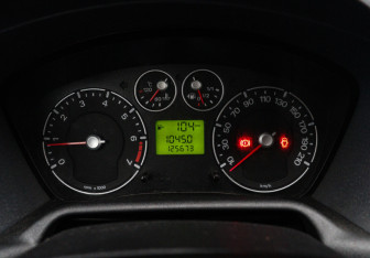 Подержанный автомобиль Ford Fusion 2008 года (12 фото)