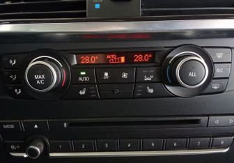 Подержанный автомобиль BMW X3 2013 года (14 фото)
