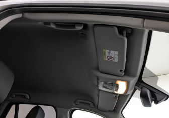 Подержанный автомобиль BMW X1 2020 года (23 фото)