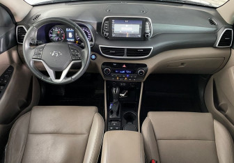 Подержанный автомобиль Hyundai Tucson 2019 года (9 фото)