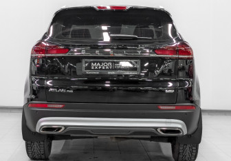 Подержанный автомобиль Geely Atlas Pro 2024 года (6 фото)