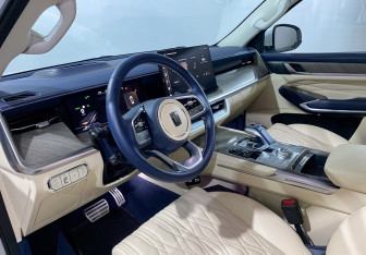 Подержанный автомобиль Tank 500 2023 года (15 фото)