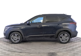 Подержанный автомобиль Kia Seltos 2021 года (8 фото)