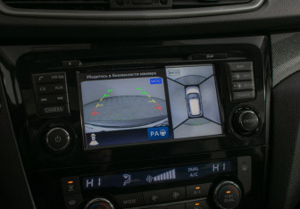 Подержанный автомобиль Nissan X-Trail 2016 года (13 фото)